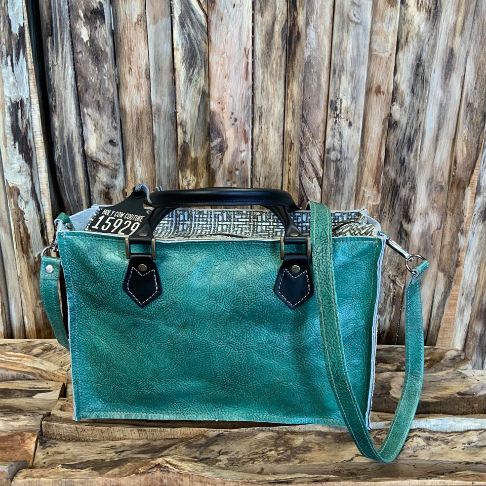 Small Town Hybrid Tote #15929
