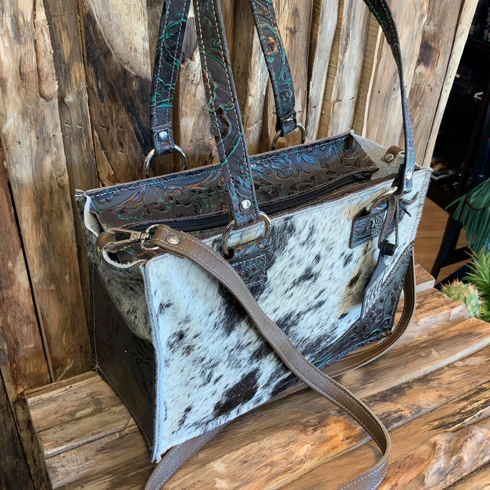 Small Town Tote Hybrid - #15656