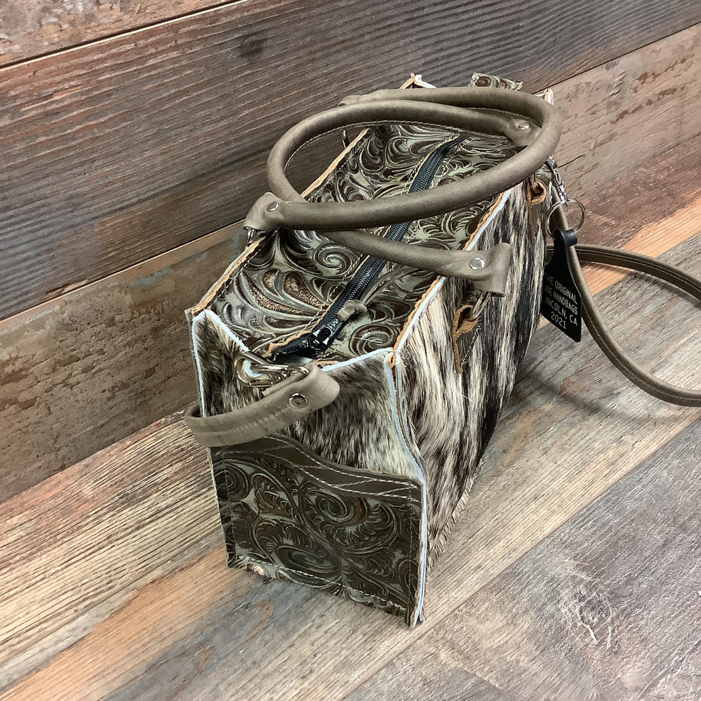 Small Town Hybrid Tote - #25377