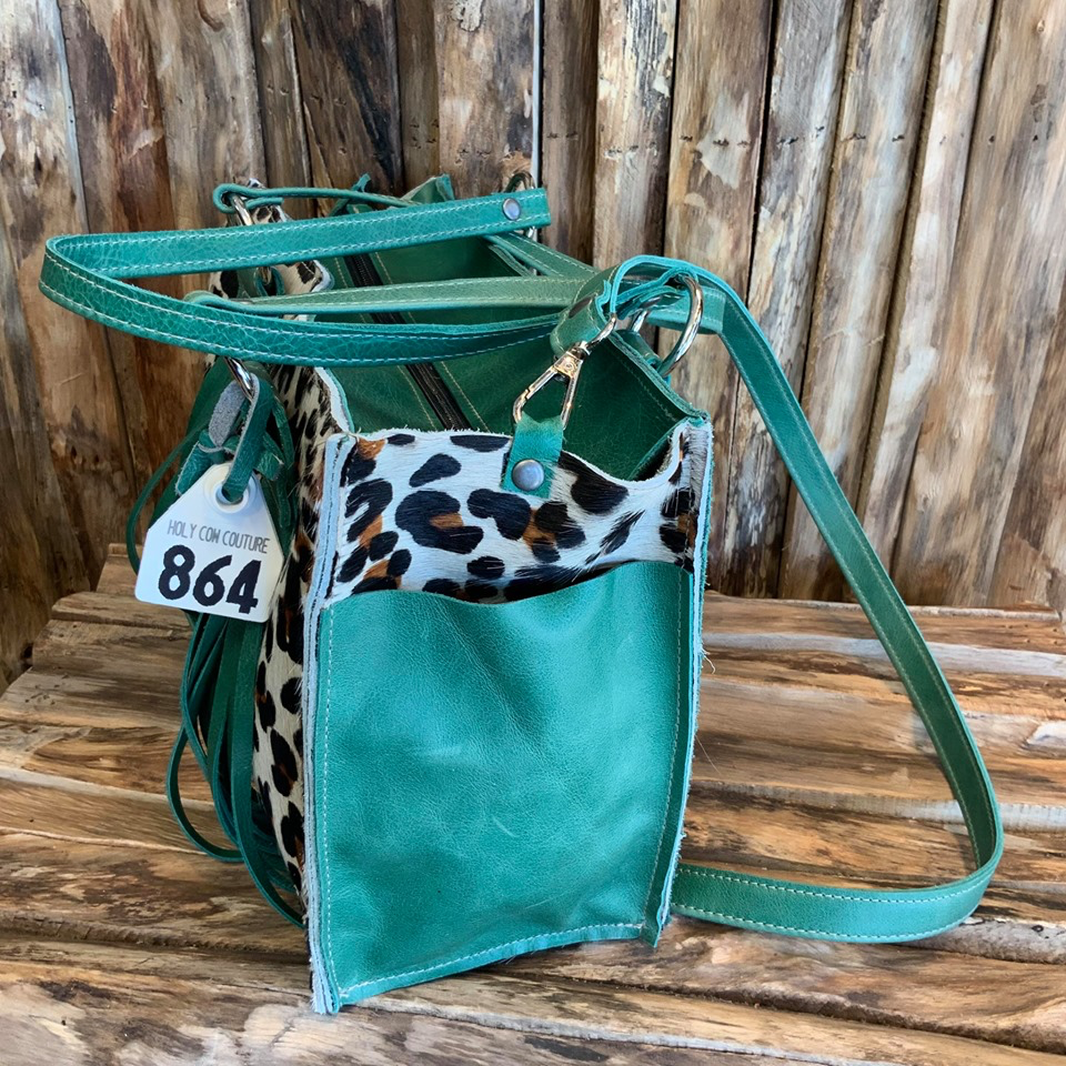 Small Town Tote #864
