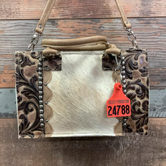 Small Town Hybrid Tote - #24788 Bag Drop