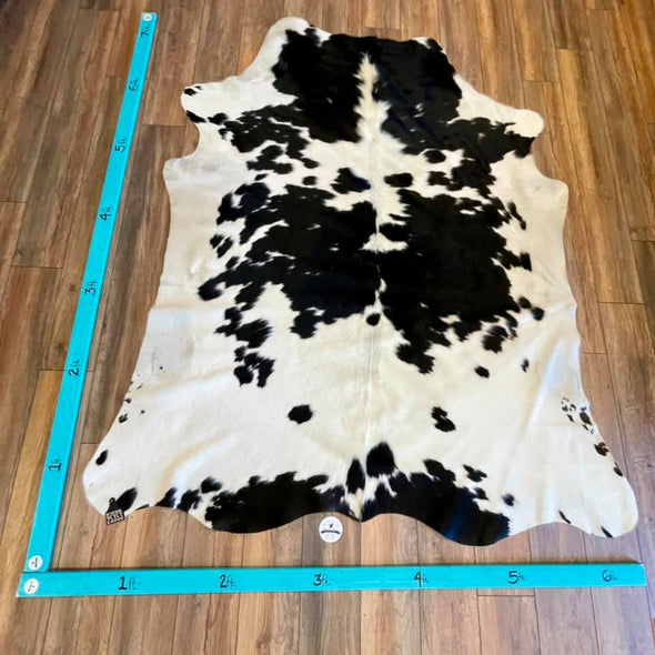 Cowhide Rug - #25353