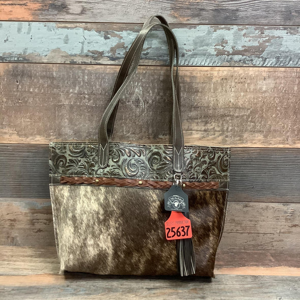 The Weekender - #25637 Bag Drop