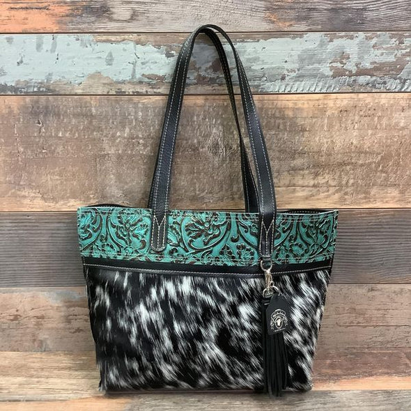 The Weekender #26909